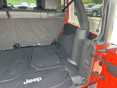 Certified 2015 Jeep Wrangler Unlimited Sport w/ Quick Order Package 24S image 31