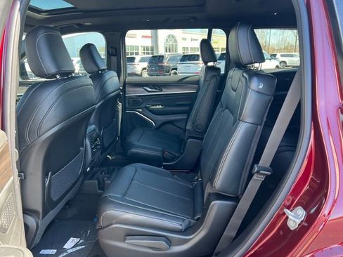 New 2026 Jeep Grand Cherokee L Limited AWD/4WD image 5