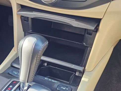 Used 2010 Honda Crosstour EX-L image 21