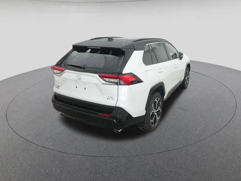 New 2025 Toyota RAV4 XSE AWD/4WD image 8