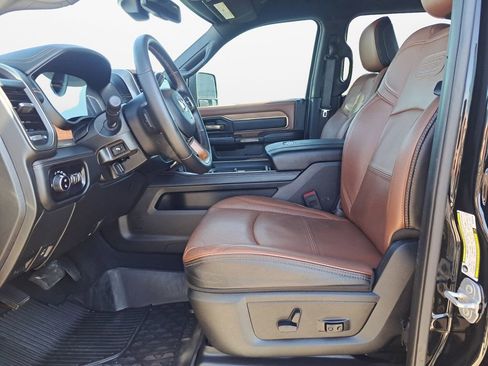 Used 2024 RAM 2500 Limited w/ Towing Technology Group image 20