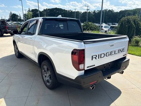 Used 2024 Honda Ridgeline TrailSport image 5
