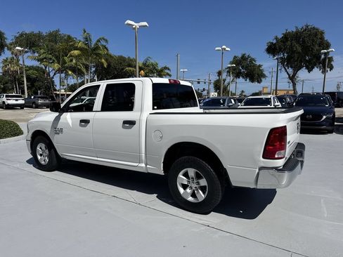 Used 2022 RAM 1500 Classic SLT RWD image 12