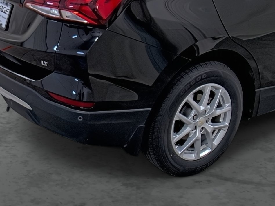 Used 2022 Chevrolet Equinox LT FWD image 12