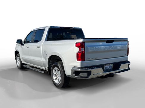 Used 2021 Chevrolet Silverado 1500 LT w/ Convenience Package II RWD image 3