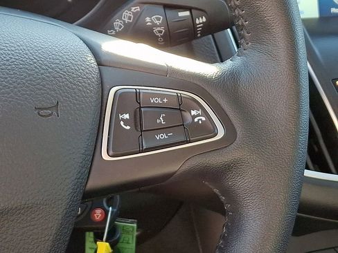 Used 2018 Ford Focus SEL w/ Cold Weather Package image 22