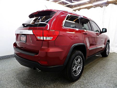 Used 2012 Jeep Grand Cherokee Laredo AWD/4WD image 3