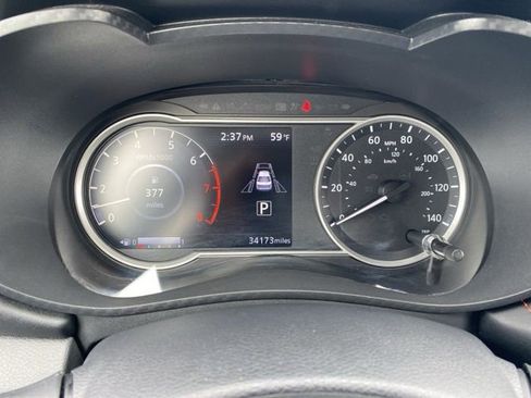 Used 2024 Nissan Versa SR image 28