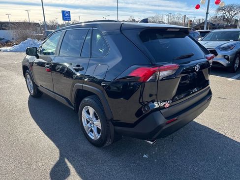 Used 2019 Toyota RAV4 XLE image 5