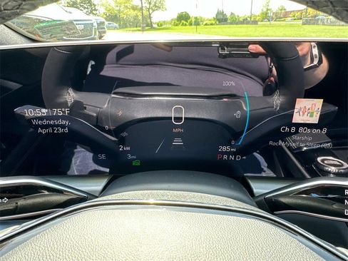 New 2025 Cadillac Lyriq Luxury image 18