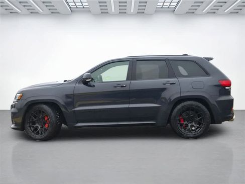 Used 2018 Jeep Grand Cherokee SRT image 3