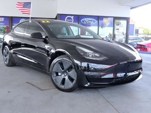 Used 2022 Tesla Model 3 Long Range AWD/4WD image 3