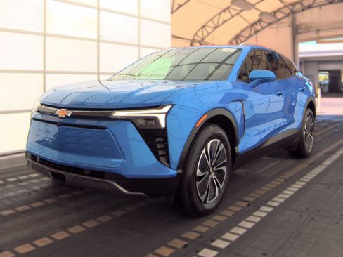 Used 2024 Chevrolet Blazer EV LT AWD/4WD image 1