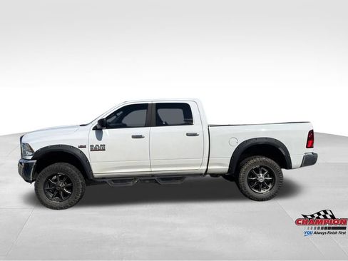 Used 2016 RAM 2500 SLT AWD/4WD image 2