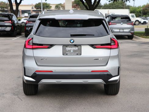 Used 2025 BMW X1 xDrive28i w/ Convenience Package AWD/4WD image 12