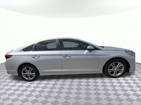 Used 2018 Hyundai Sonata SEL w/ Tech Package 02 FWD image 2