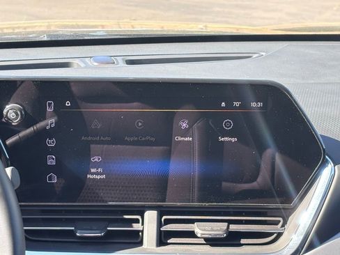 New 2025 Chevrolet Trax LT w/ LT Convenience Package image 37