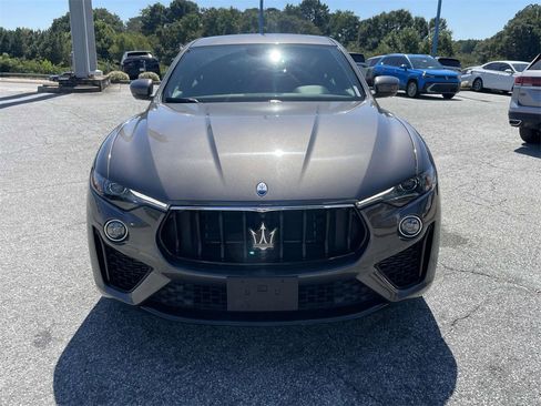 Used 2023 Maserati Levante Modena image 8