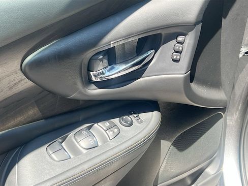 Used 2024 Nissan Murano Platinum w/ Cargo Package FWD image 18