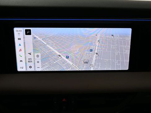Certified 2025 Porsche Macan Electric RWD image 21