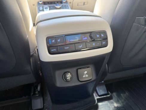 Used 2024 Hyundai Palisade Calligraphy image 27