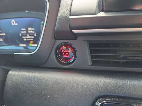 Used 2025 Honda Pilot Elite image 32