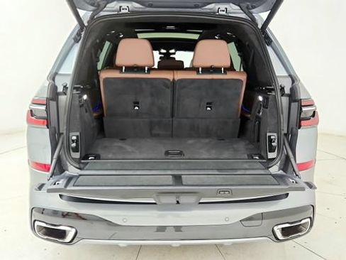 Used 2026 BMW X7 xDrive40i AWD/4WD image 27