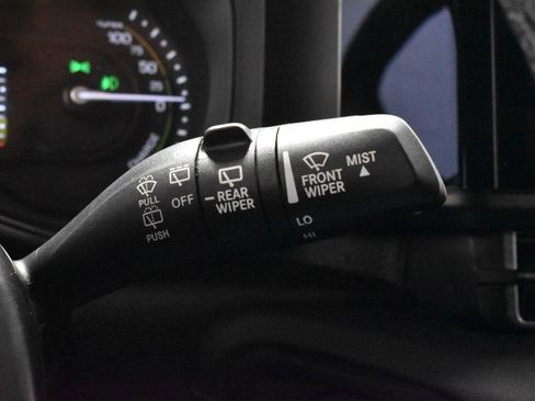 Used 2025 Jeep Wrangler Sahara image 12