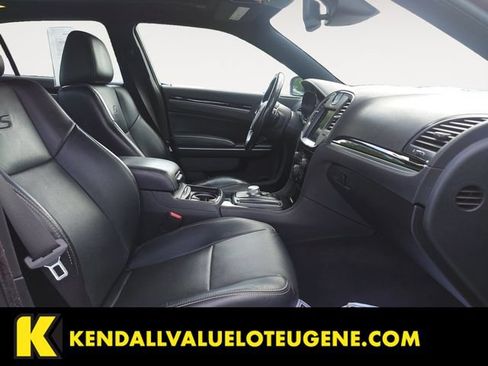 Used 2018 Chrysler 300 S w/ Safetytec Plus Group AWD/4WD image 15