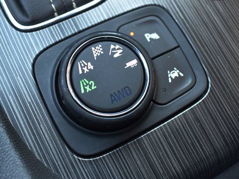 Used 2019 GMC Acadia SLT AWD/4WD image 25