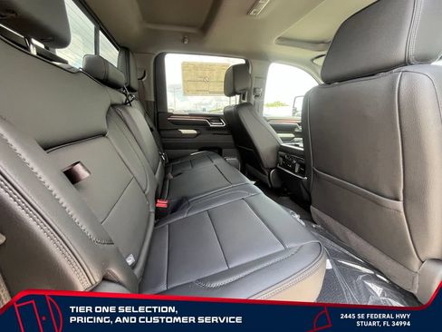 New 2026 GMC Sierra 2500 Denali w/ Denali Reserve Package AWD/4WD image 18