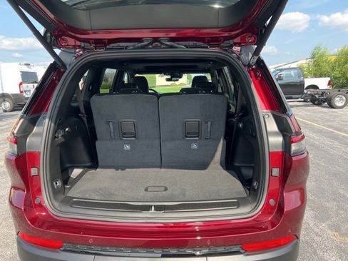 New 2025 Jeep Grand Cherokee L Altitude image 5