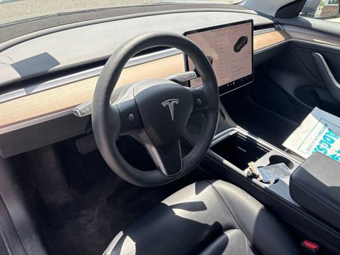 Used 2023 Tesla Model 3 Standard Range RWD image 3