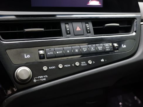 Used 2022 Lexus ES 350 w/ Accessory Package 2 FWD image 16