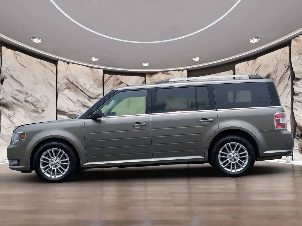 Used 2014 Ford Flex SEL w/ Equipment Group 202A FWD image 5