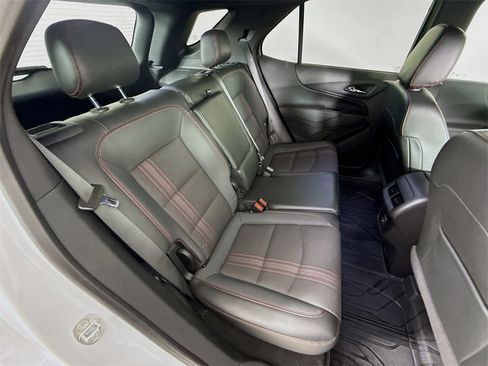 Used 2023 Chevrolet Equinox RS image 27