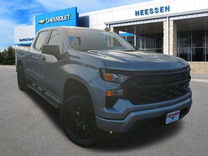 New 2026 Chevrolet Silverado 1500 Custom w/ LPO, Dark Essentials Package