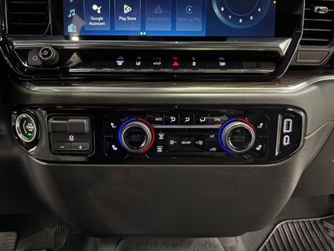 Certified 2025 Chevrolet Silverado 2500 LT w/ Convenience Package image 22