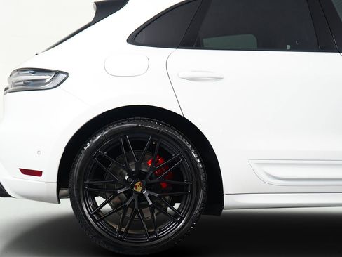 Used 2023 Porsche Macan GTS w/ Premium Package Plus image 10