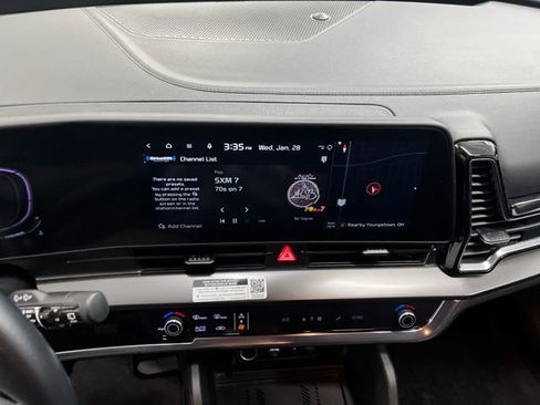 Used 2023 Kia Sportage EX image 14