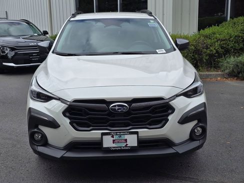 Certified 2025 Subaru Crosstrek 2.5i Limited w/ Crosstrek Mirror Package AWD/4WD image 2