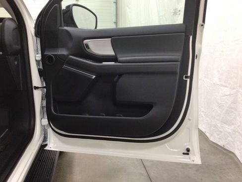 New 2025 Ford Expedition Active image 51