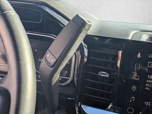 Used 2024 GMC Sierra 2500 SLE w/ SLE Value Package; image 11