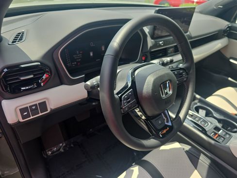 Used 2026 Honda Passport TrailSport Elite image 16