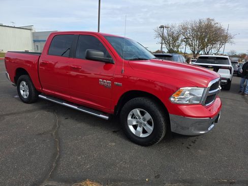Used 2019 RAM 1500 Classic SLT image 6