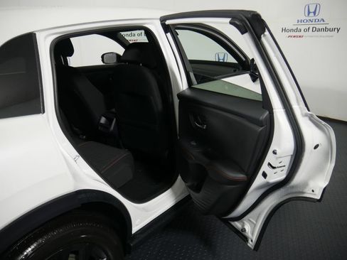 New 2026 Honda HR-V Sport image 9