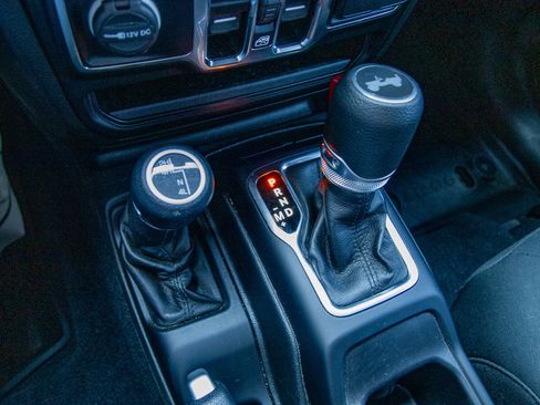 Used 2022 Jeep Wrangler Unlimited Sport AWD/4WD image 18