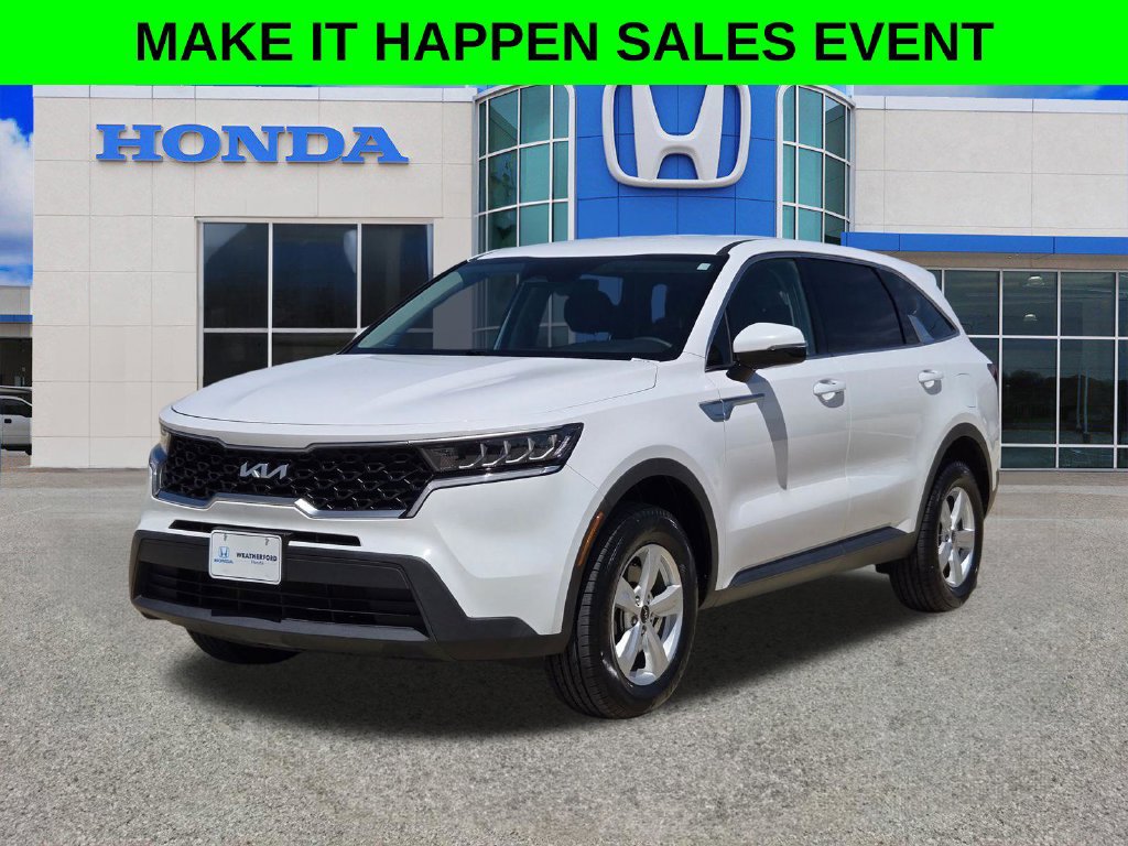 Used 2023 Kia Sorento LX AWD/4WD image 7