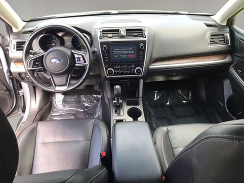 Used 2018 Subaru Outback 2.5i Limited AWD/4WD image 37