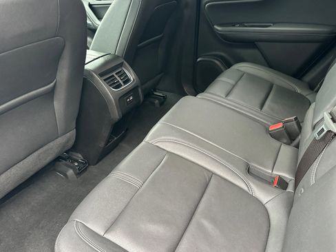 Used 2024 Chevrolet Blazer LT image 12